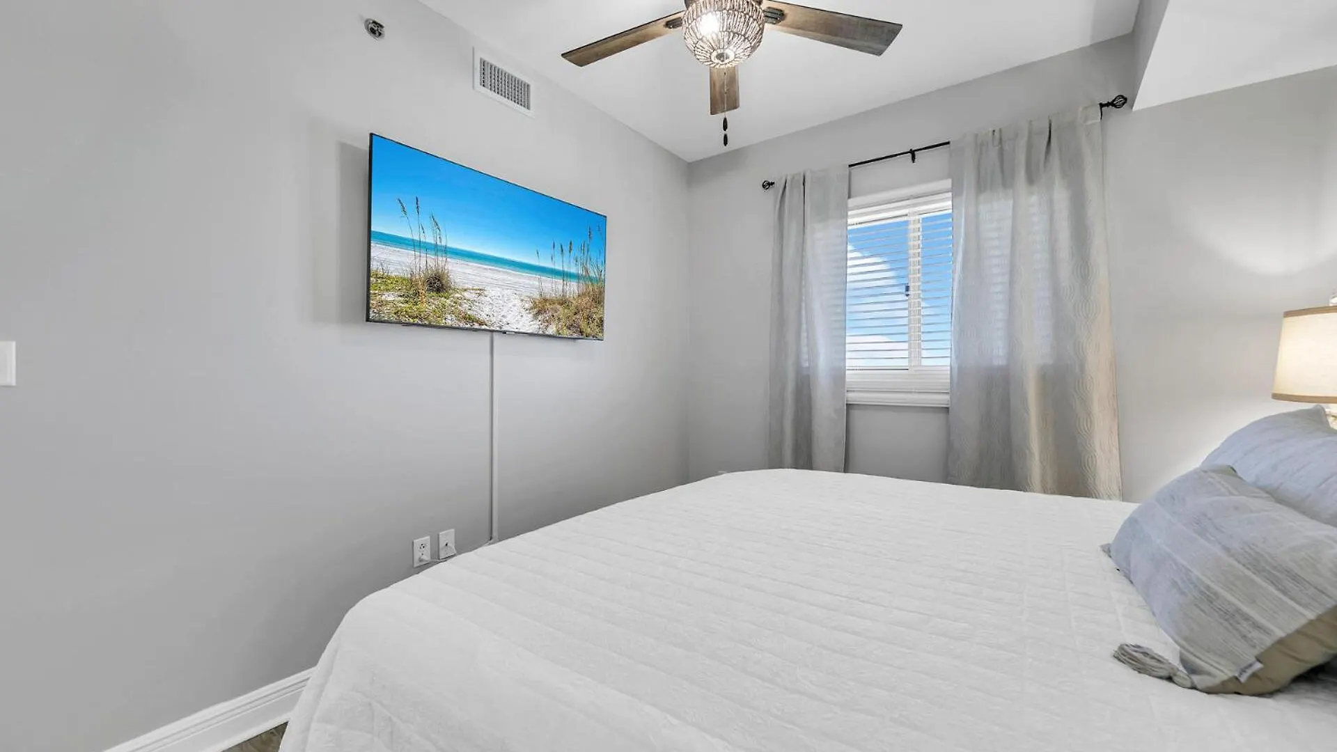 Available For Season! Gulf Dreams At Pcb Sterling Shores Panama City Beach Appartement